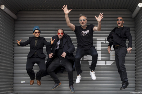 SUNSHIP TROOPERS SUNSHIP TROOPERS