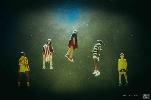 LES SAUVAGES LES SAUVAGES